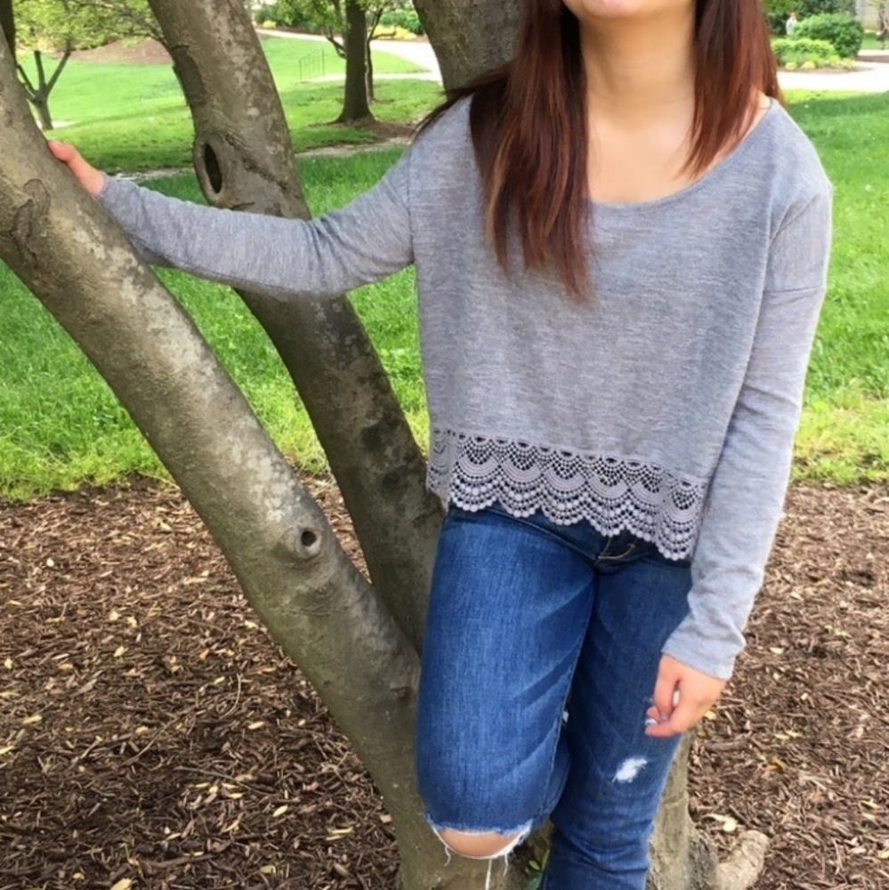 🌸Abercrombie & Fitch | Grey cropped sweater